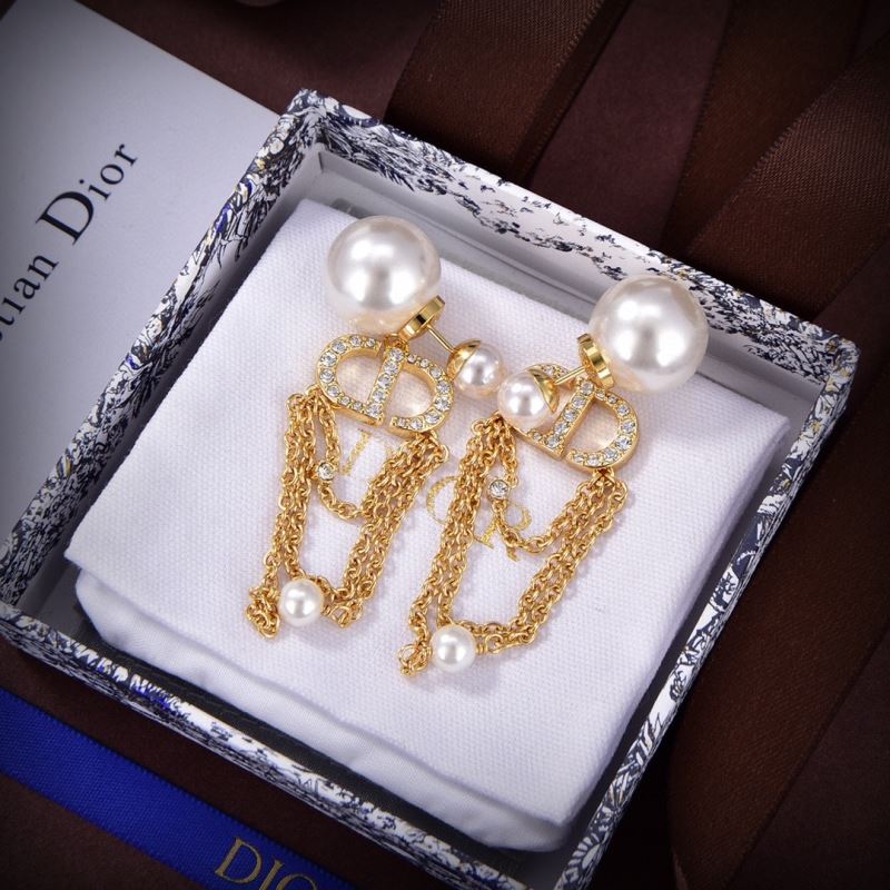 chr1st1an D10r earrings